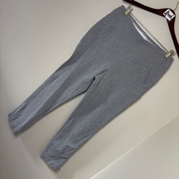 Chico's Gray Tapered Leg Elastic Waist Casual Dress Pants Women's 8 great prewor - Picture 1 of 10